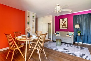 Fox Manor The Ultimate Fresno Getaway 5 Bedroom Home by RedAwning