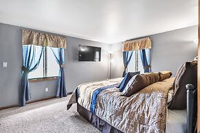 Serene Riverside Retreat 3 Bedroom Home by RedAwning