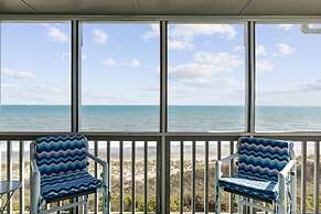 Breakers C32 2 Bedroom Condo by RedAwning