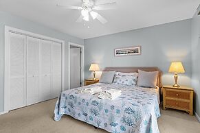 Breakers C32 2 Bedroom Condo by RedAwning