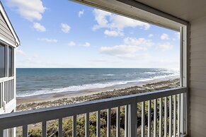 Breakers C32 2 Bedroom Condo by RedAwning