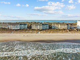 Breakers C32 2 Bedroom Condo by RedAwning