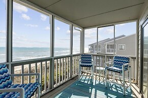 Breakers C32 2 Bedroom Condo by RedAwning
