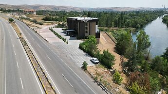 SHELTONS HOTEL KIRIKKALE