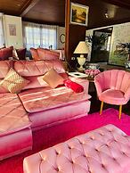 Pousada Pink Village