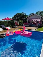 Pousada Pink Village