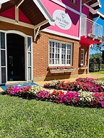 Pousada Pink Village