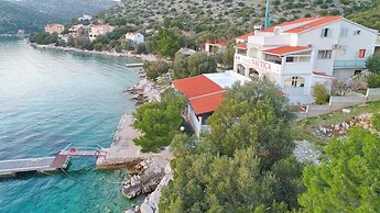 Seafront Apartments Anthony