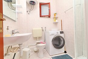 Seafront Apartments Anthony