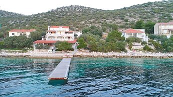 Seafront Apartments Anthony