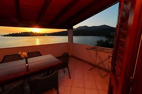 Seafront Apartments Anthony