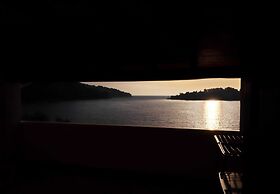 Seafront Apartments Anthony