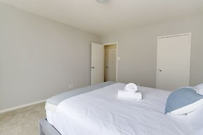 Prime Location Apartment at Crystal City