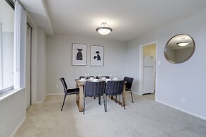 Prime Location Apartment at Crystal City