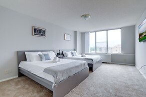 Exceptional Apartment  Crystal City