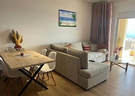 Yellow Apartment Saranda