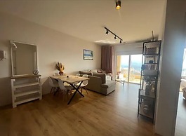 Yellow Apartment Saranda