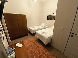 Hotel The Builder 124
