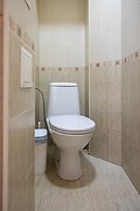 Bright 1bdr Apartment in Top Center