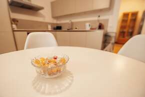 Green Hill Apartment