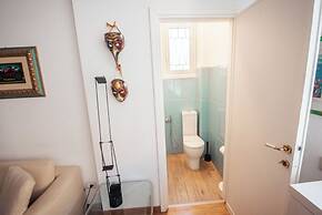 Green Hill Apartment