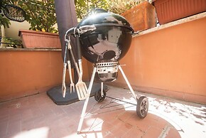 Green Hill Apartment