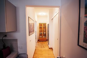 Green Hill Apartment