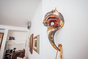 Green Hill Apartment