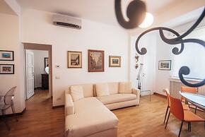 Green Hill Apartment