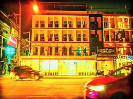 Siamese Serenity Stays