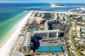 Inlet Reef 413 2 Bedroom Condo by RedAwning