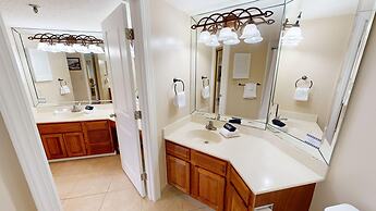 Inlet Reef 413 2 Bedroom Condo by RedAwning