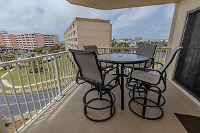 Inlet Reef 413 2 Bedroom Condo by RedAwning