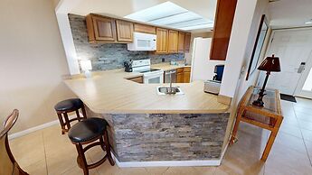 Inlet Reef 413 2 Bedroom Condo by RedAwning