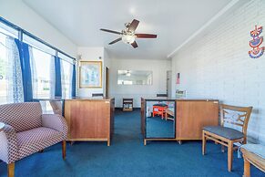 The Inn by El Dorado Lake