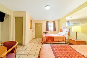 The Inn by El Dorado Lake