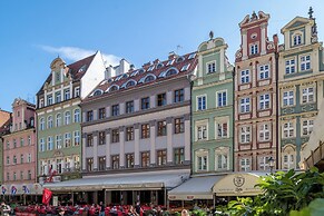 Small Venice Apartments