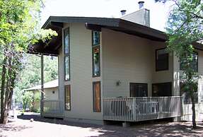 Quality Hill Resort