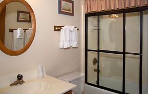 Quality Hill Resort