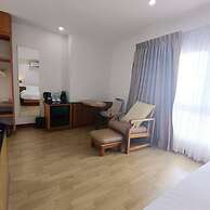 Cozy Don Mueang Hotel