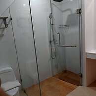 Cozy Don Mueang Hotel