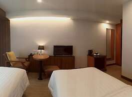 Cozy Don Mueang Hotel