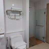 Cozy Don Mueang Hotel