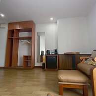 Cozy Don Mueang Hotel