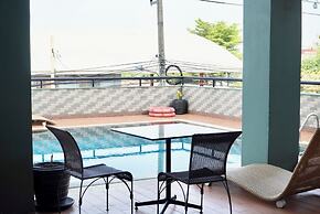 Cozy Don Mueang Hotel