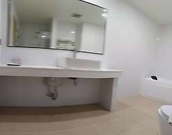 Cozy Don Mueang Hotel