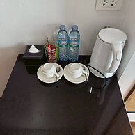 Cozy Don Mueang Hotel