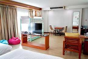Cozy Don Mueang Hotel