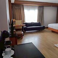 Cozy Don Mueang Hotel