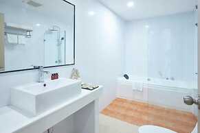 Cozy Don Mueang Hotel